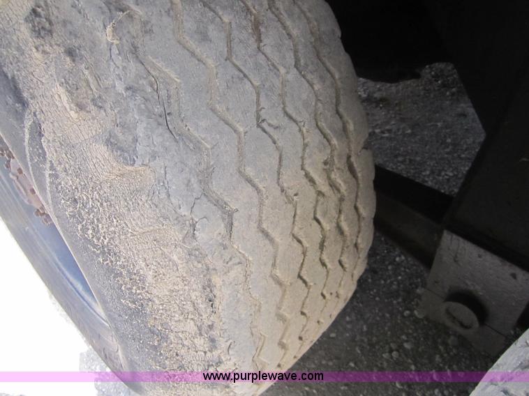 image for item I2117 P & H T150 truck crane