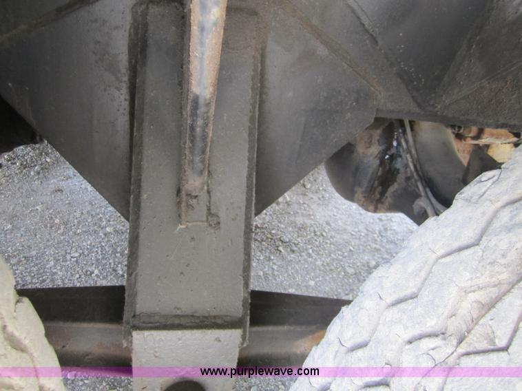 image for item I2117 P & H T150 truck crane