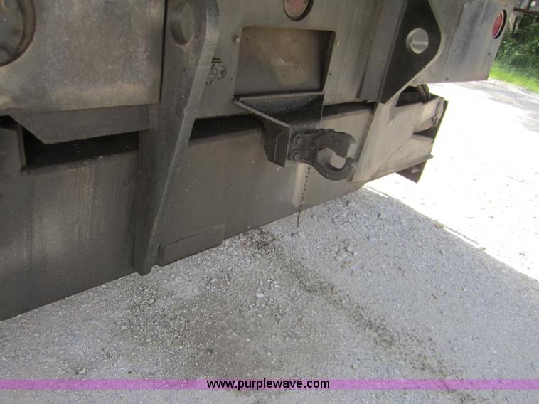 image for item I2117 P & H T150 truck crane