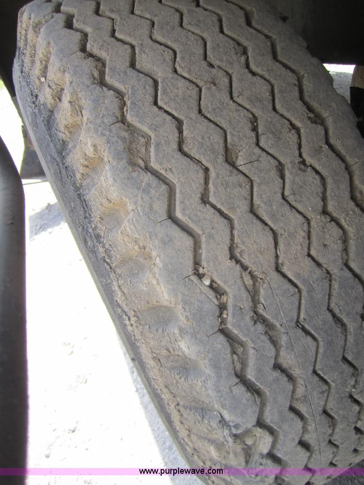 image for item I2117 P & H T150 truck crane