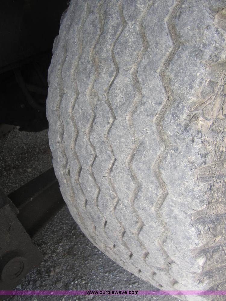 image for item I2117 P & H T150 truck crane