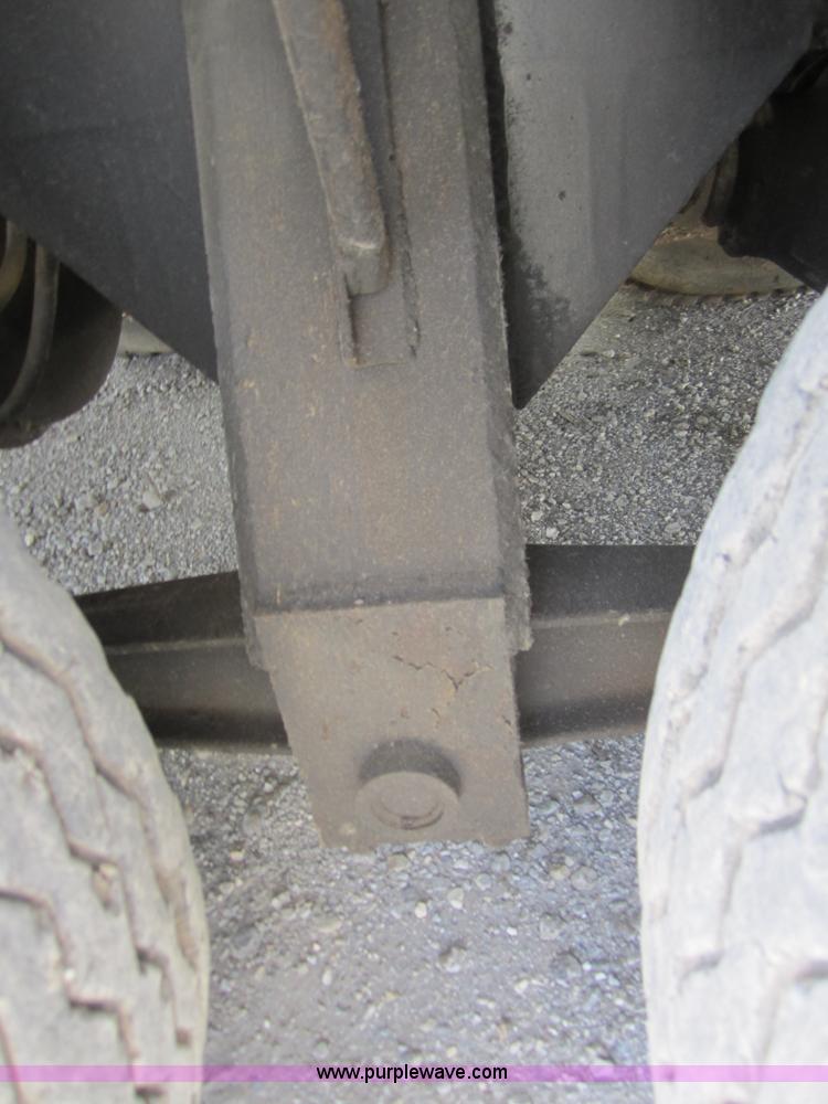 image for item I2117 P & H T150 truck crane