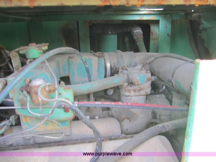 image for item I2117 P & H T150 truck crane