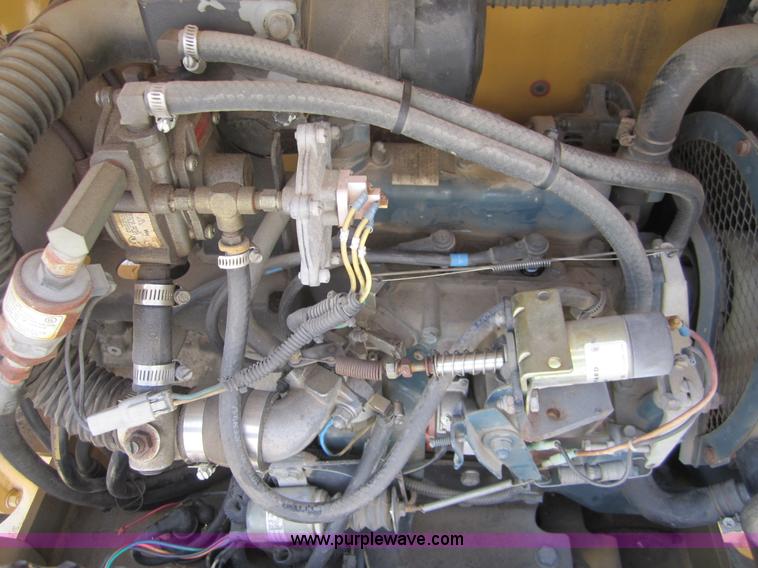 image for item I2119 1998 Grove SM3269XT scissor lift