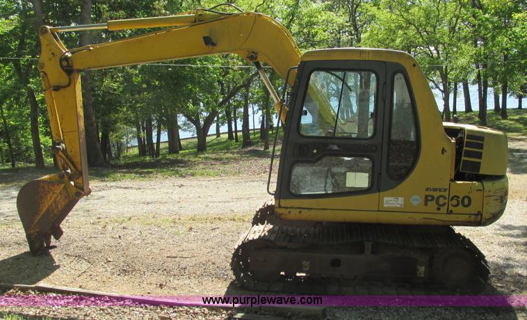 image for item I3017 1998 Komatsu PC60-7 mini excavator