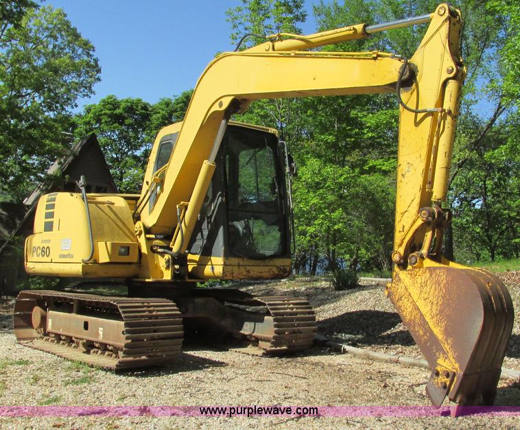 image for item I3017 1998 Komatsu PC60-7 mini excavator