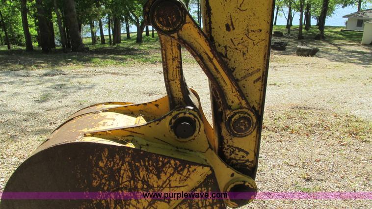 image for item I3017 1998 Komatsu PC60-7 mini excavator