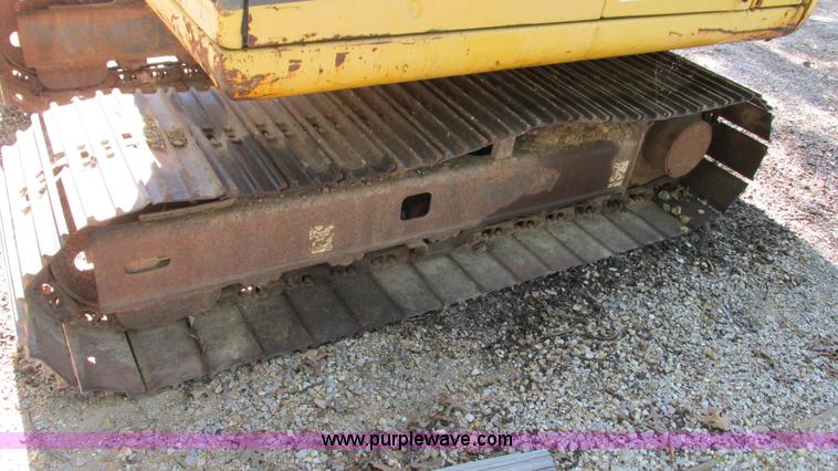 image for item I3017 1998 Komatsu PC60-7 mini excavator