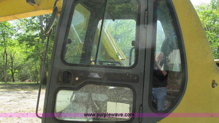 image for item I3017 1998 Komatsu PC60-7 mini excavator