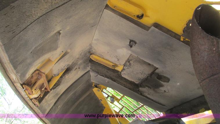 image for item I3017 1998 Komatsu PC60-7 mini excavator