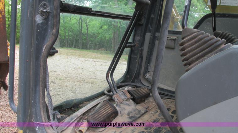 image for item I3017 1998 Komatsu PC60-7 mini excavator