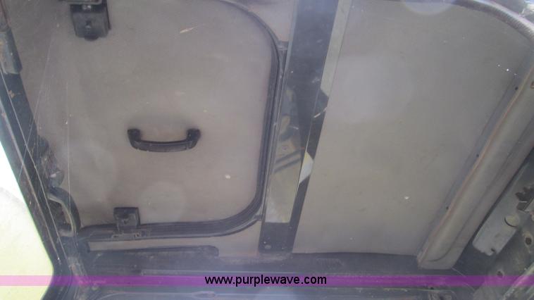 image for item I3017 1998 Komatsu PC60-7 mini excavator