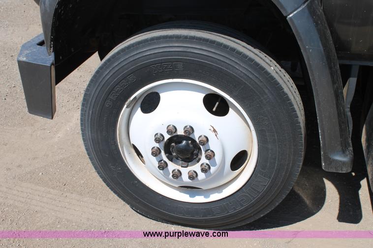 image for item J1494 1985 Chevrolet Kodiak flatbed truck