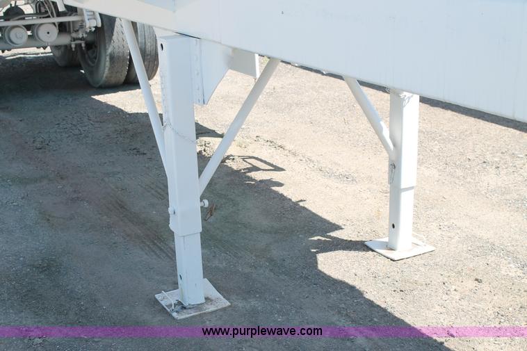 image for item J1495 1981 Republic water trailer