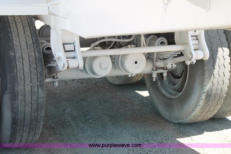 image for item J1495 1981 Republic water trailer