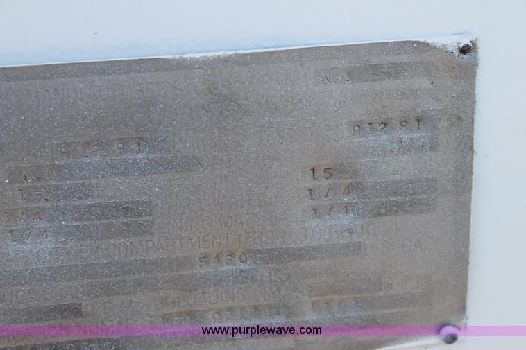 image for item J1495 1981 Republic water trailer