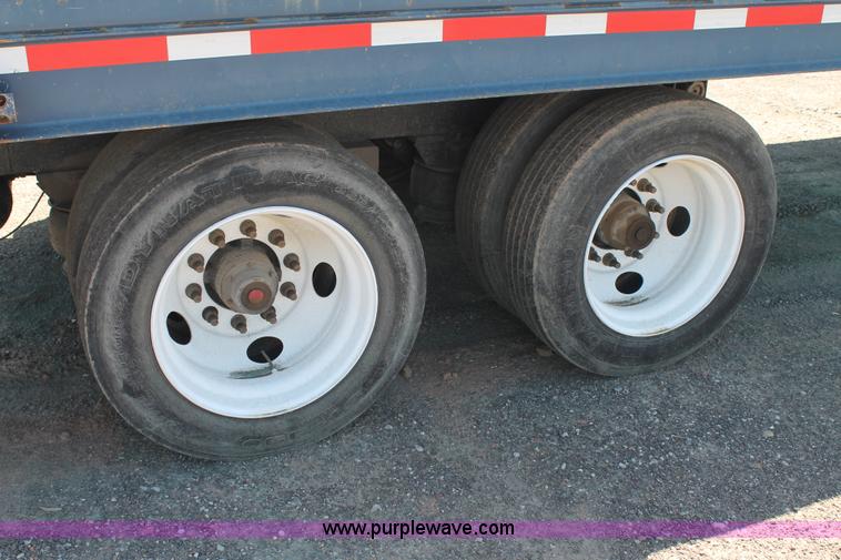 image for item J1498 2006 Landoll 330B equipment trailer