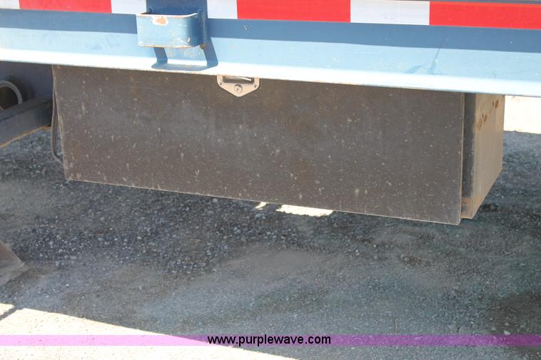 image for item J1498 2006 Landoll 330B equipment trailer