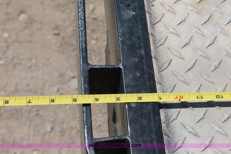 image for item J1498 2006 Landoll 330B equipment trailer