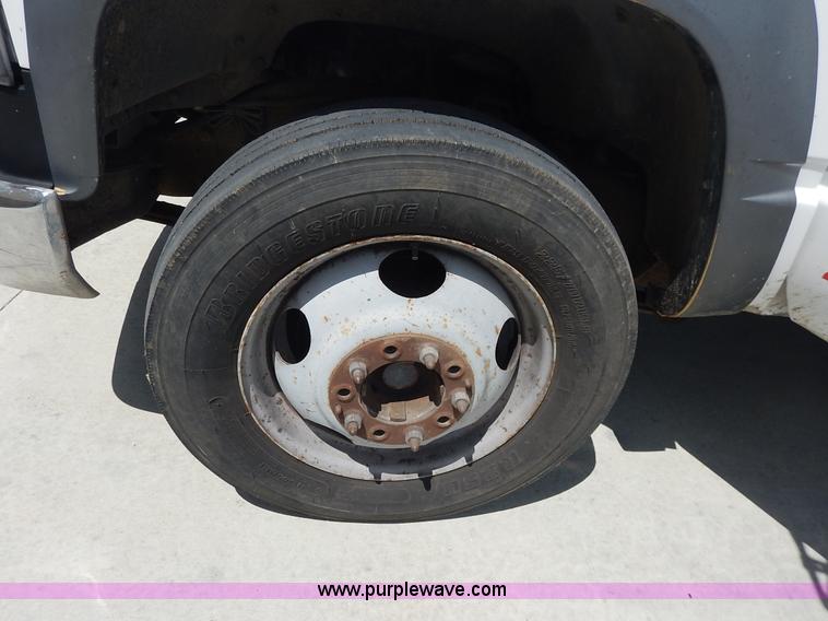 image for item J3815 2000 Chevrolet 3500 HD service truck