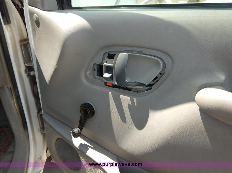 image for item J3815 2000 Chevrolet 3500 HD service truck