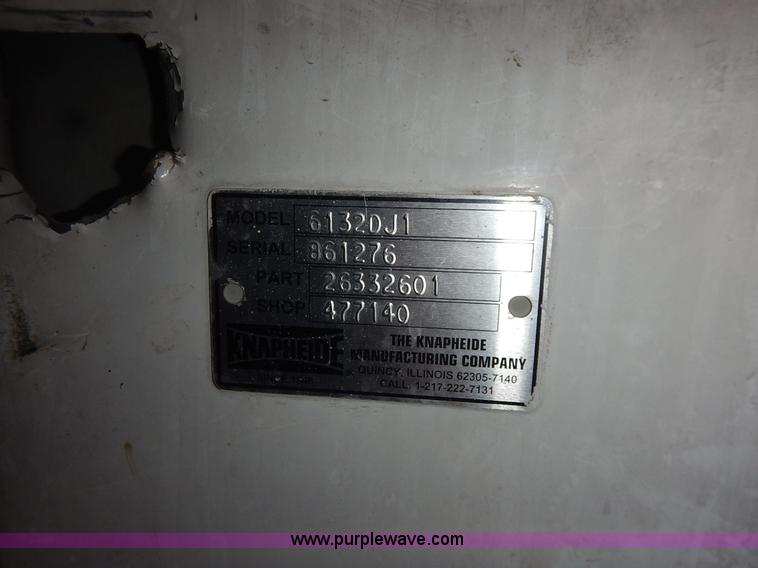 image for item J3815 2000 Chevrolet 3500 HD service truck