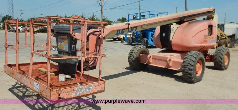 image for item J3817 1999 JLG Lift 600A boom lift