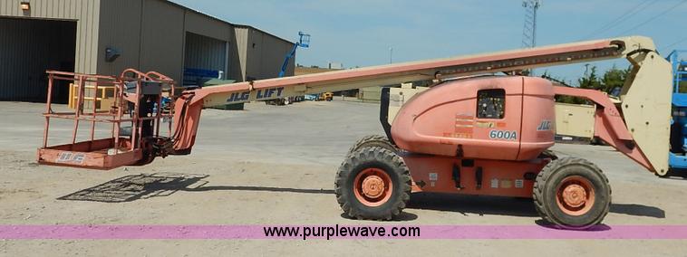 image for item J3817 1999 JLG Lift 600A boom lift