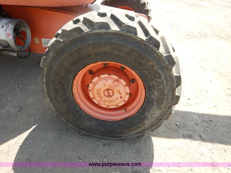 image for item J3817 1999 JLG Lift 600A boom lift