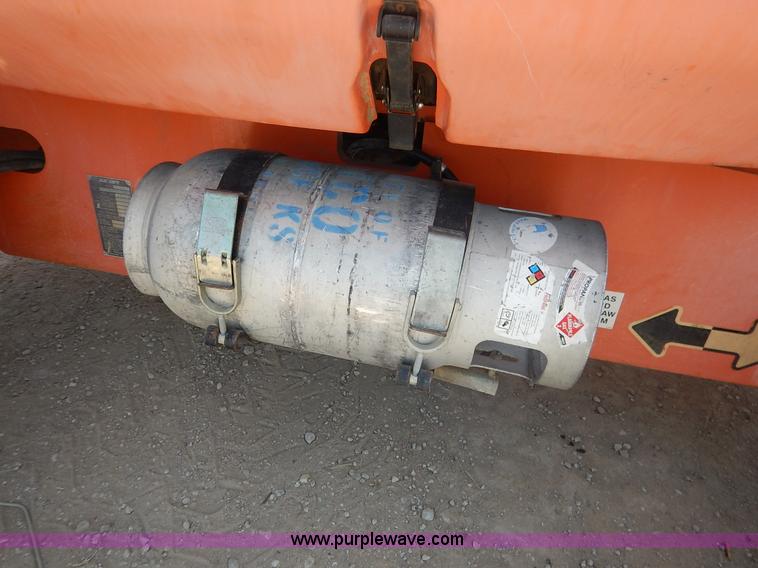 image for item J3817 1999 JLG Lift 600A boom lift