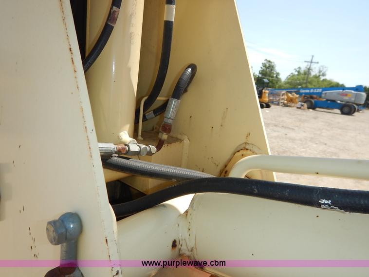 image for item J3817 1999 JLG Lift 600A boom lift