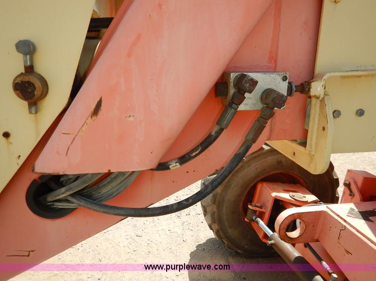 image for item J3817 1999 JLG Lift 600A boom lift