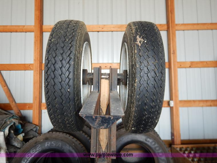 image for item J3825 Bainter 165436 skid steer trencher
