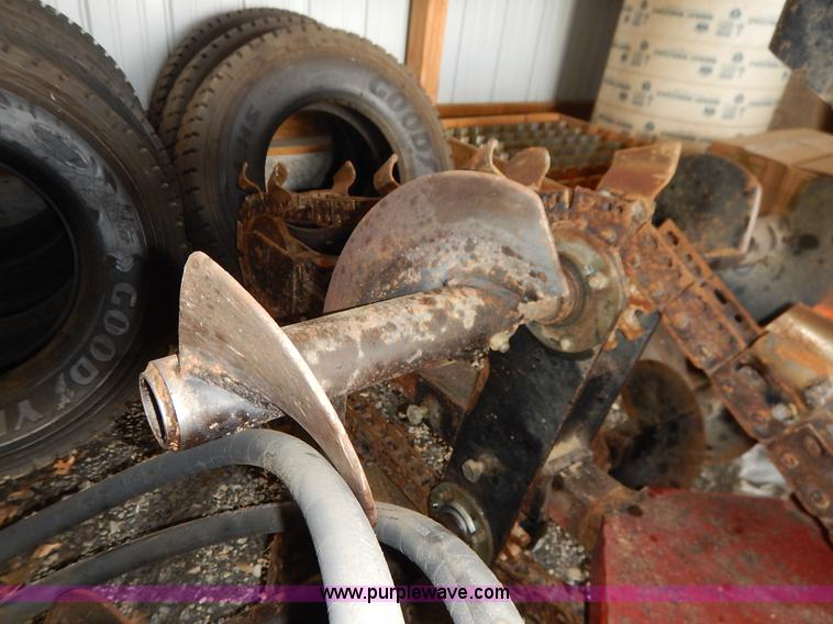 image for item J3825 Bainter 165436 skid steer trencher