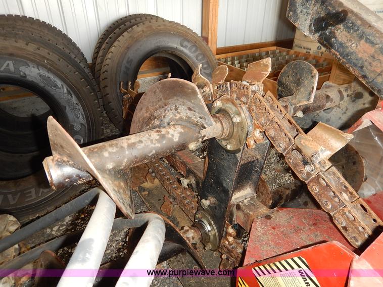 image for item J3825 Bainter 165436 skid steer trencher