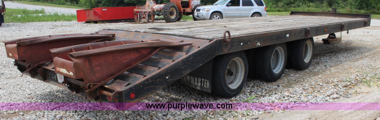 image for item J5908 1996 Towmaster T-50 equipment trailer