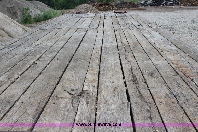 image for item J5908 1996 Towmaster T-50 equipment trailer