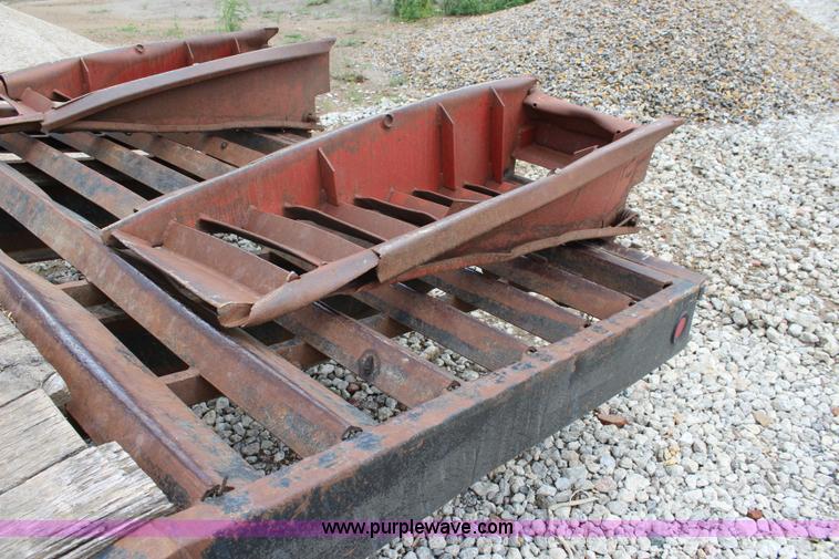 image for item J5908 1996 Towmaster T-50 equipment trailer