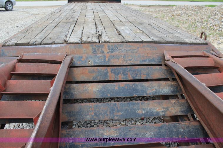 image for item J5908 1996 Towmaster T-50 equipment trailer