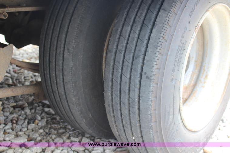 image for item J5908 1996 Towmaster T-50 equipment trailer