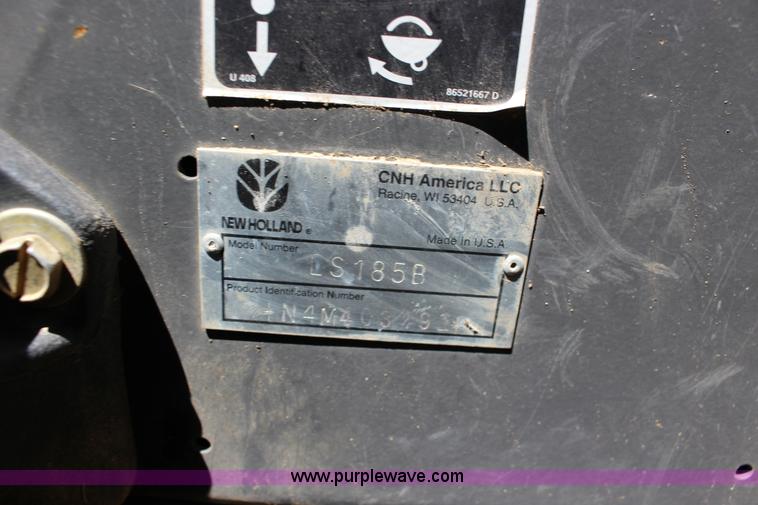 image for item K1001 2004 New Holland LS185B skid steer