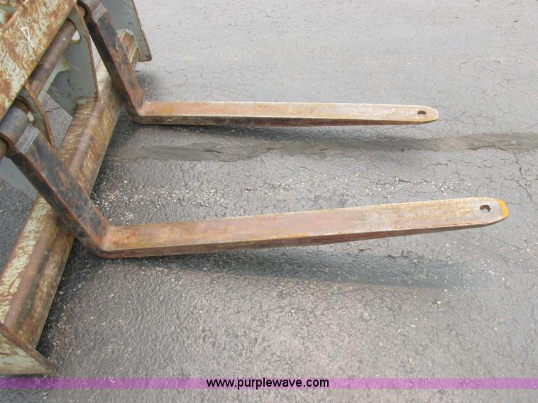 image for item K2174 2007 Genie GTH844 telehandler