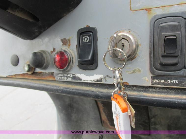 image for item K2174 2007 Genie GTH844 telehandler