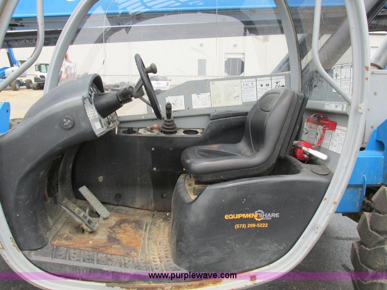 image for item K2174 2007 Genie GTH844 telehandler