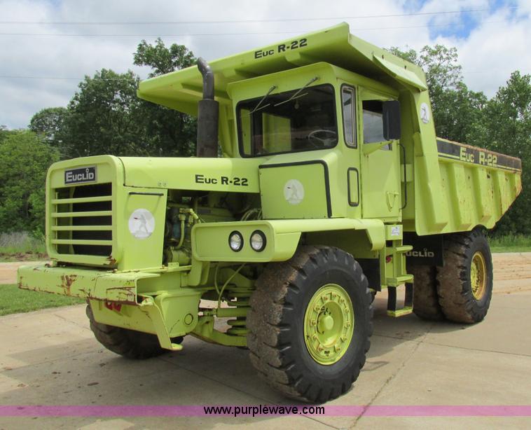 image for item K5082 1974 Euclid R-22 (207FD) haul truck