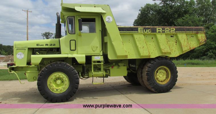 image for item K5082 1974 Euclid R-22 (207FD) haul truck