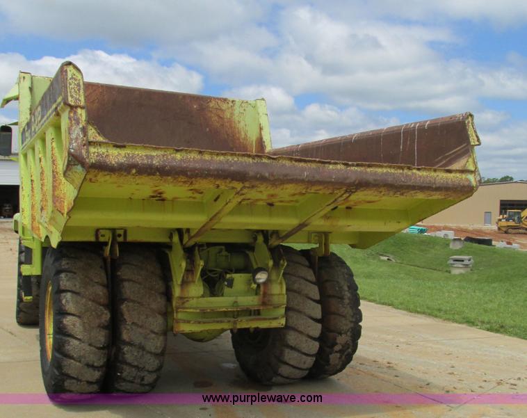 image for item K5082 1974 Euclid R-22 (207FD) haul truck