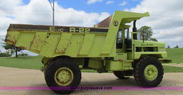 image for item K5082 1974 Euclid R-22 (207FD) haul truck