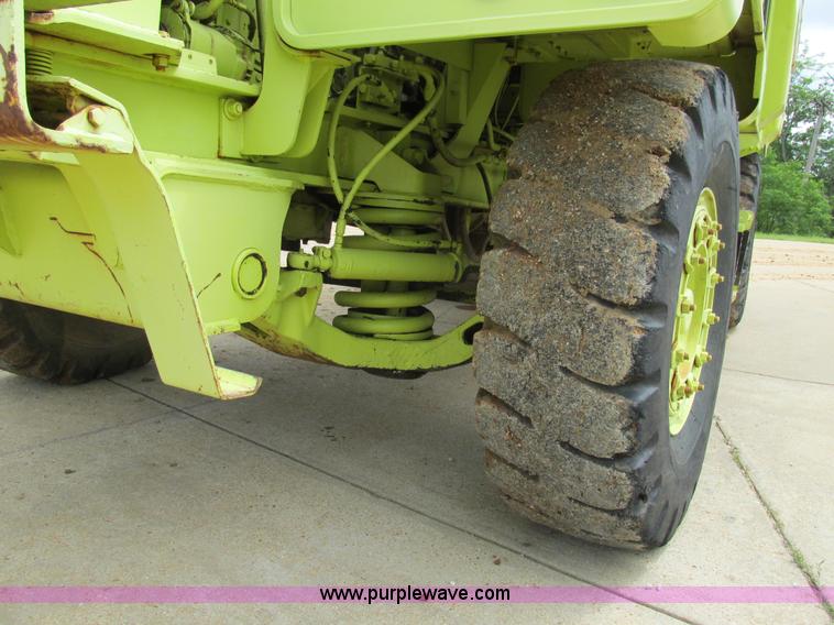 image for item K5082 1974 Euclid R-22 (207FD) haul truck