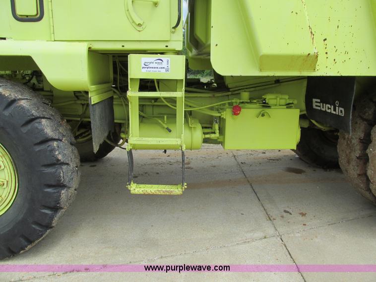 image for item K5082 1974 Euclid R-22 (207FD) haul truck